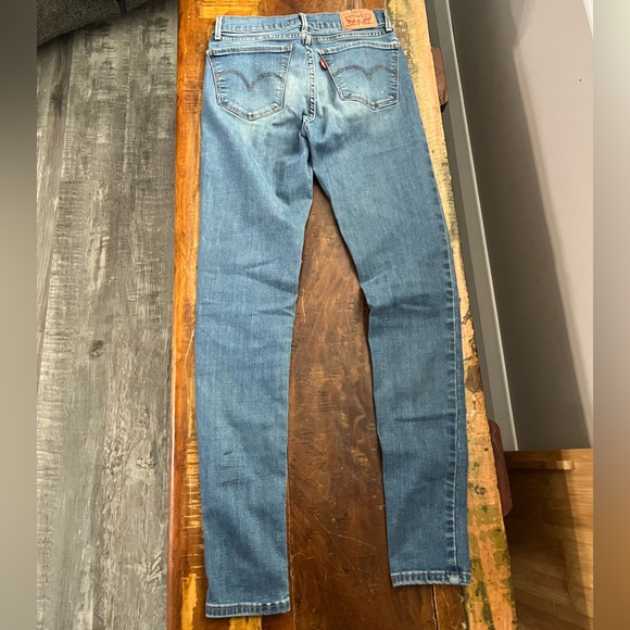 710 Levi Jeans - Picture 2 of 4